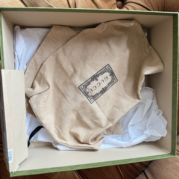 Gucci Women's Burgundy Lace-Up Boots - Picture 4 of 6